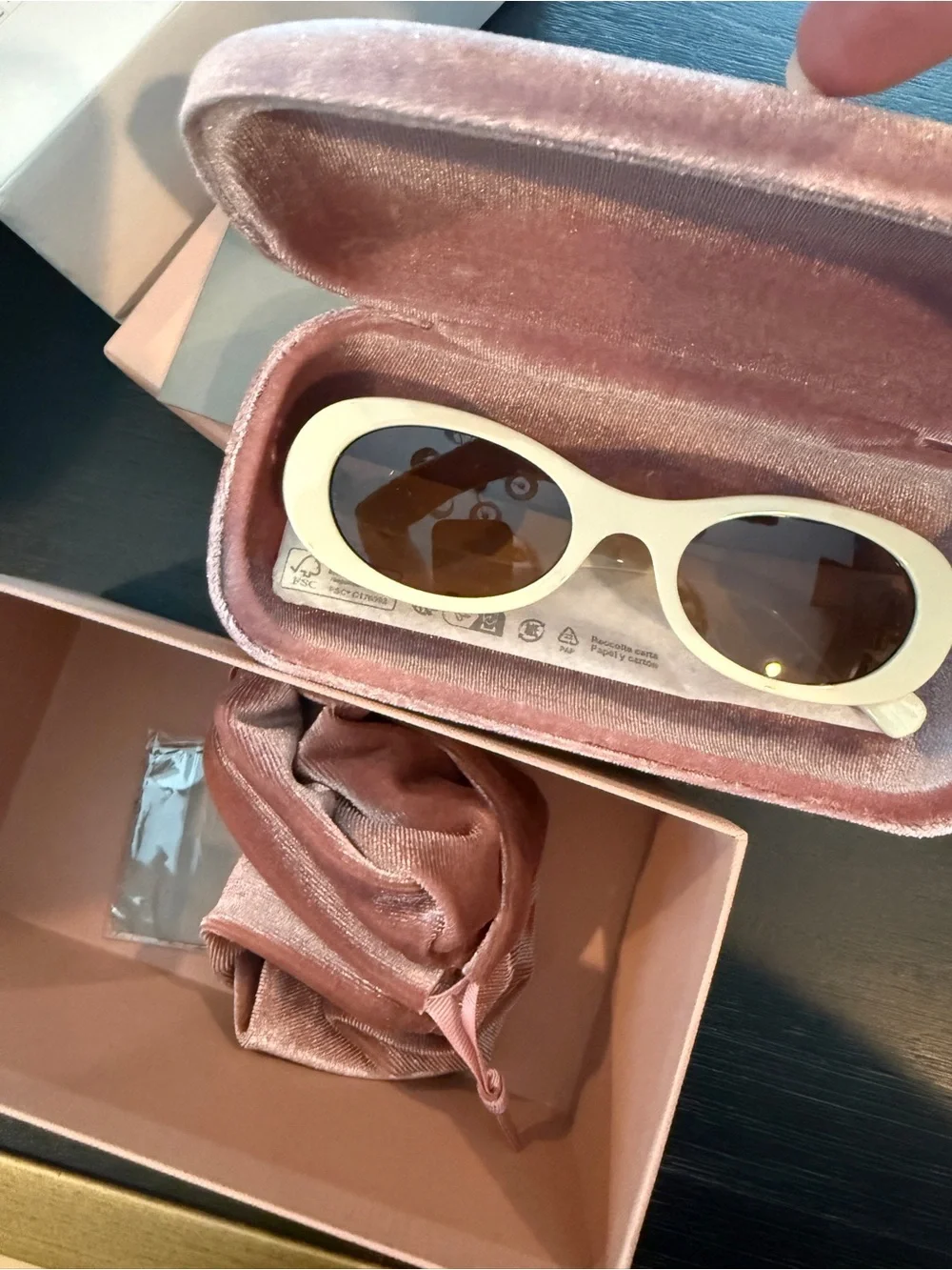 Miu Miu stylish oval